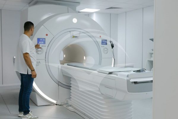 Impactul Substanțelor de Contrast în RMN: Îngrijorări Legate de Gadoliniu și Acidul Oxalic