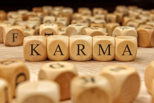 Eclipsa și Karma: Impactul Emoțional Asupra Zodiilor Leu și Vărsător