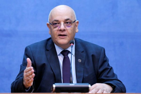 Controversa Ambulanței din Bacău: Oprirea în timpul unui transport medical – O analiză a responsabilității și consecințelor