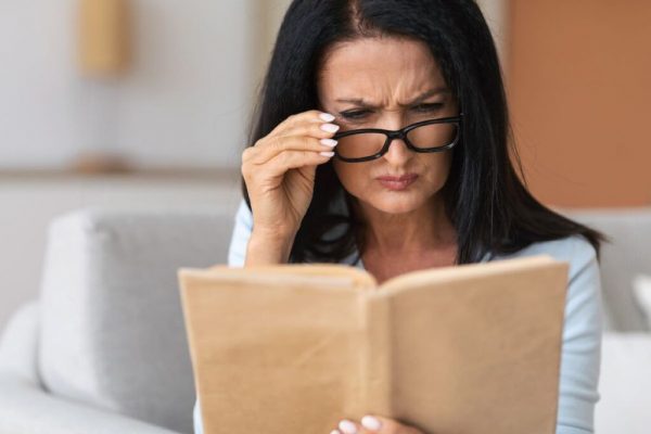 Semnele timpurii ale demenței: Schimbările de personalitate la 40-50 de ani care nu trebuie ignorate