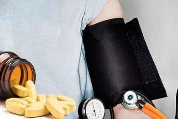 Medicamentele comune care pot influența tensiunea arterială: Ce trebuie să știm