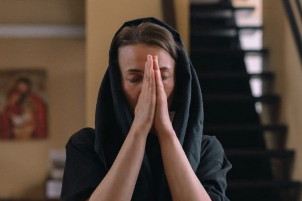 Adormirea Maicii Domnului: O Rugăciune Făcătoare de Minuni în Vreme de Necaz