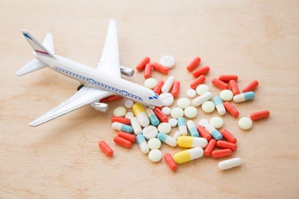 Medicamentele la Aeroport: Ce Trebuie Să Știi pentru a Evita Problemele în Călătorie