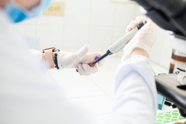Frauda în sistemul de sănătate: Cazul medicului din Botoșani și implicațiile sale