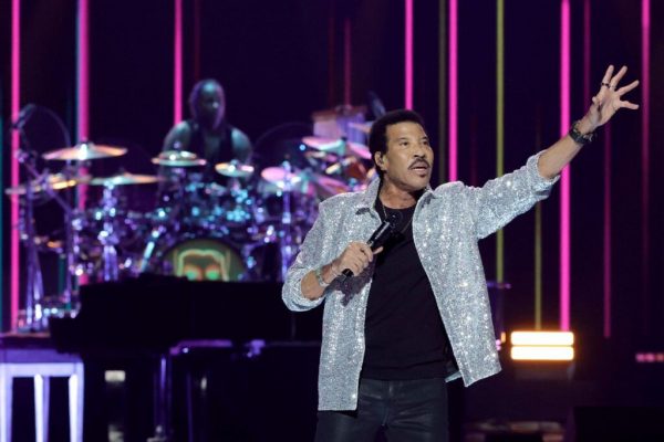 Starea de sănătate a lui Lionel Richie: Îngrijorări după concertul din St. Louis
