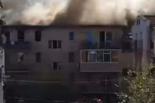 Incendiu devastator la un bloc din Cluj: O analiză a cauzelor, impactului și reacției autorităților