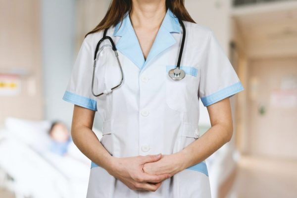 Consultațiile medicale la domiciliu: Obligații și reglementări pentru medicii de familie în România