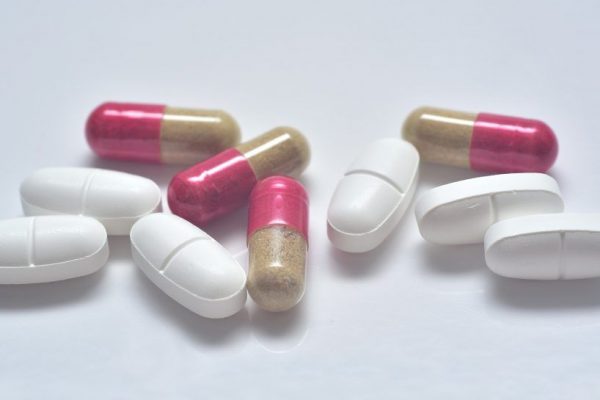 Suplimentele Alimentare: Când Beneficii Sau Riscuri? Analiza A Trei Tipuri Populare De Suplimente De Care Ar Trebui Să Fii Conștient