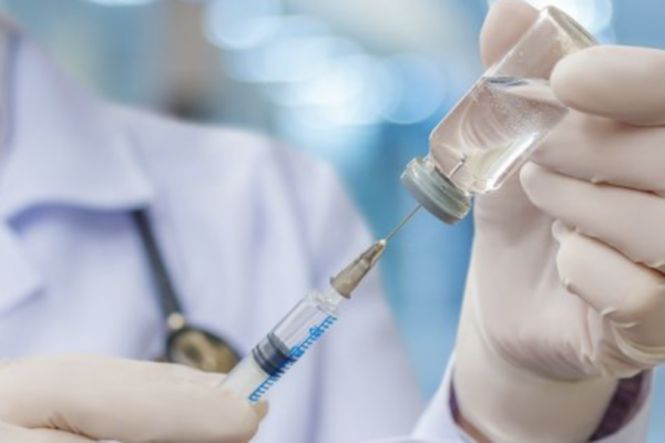 Accesibilitatea Vaccinului Antigripal pentru Românii Neasigurați: O Măsură Necesitată în Contextul Sănătății Publice