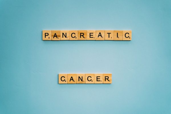Semnele Ascunse ale Cancerului Pancreatic: Îngălbenirea Pielii și Mâncărimea ca Indicatori Critici