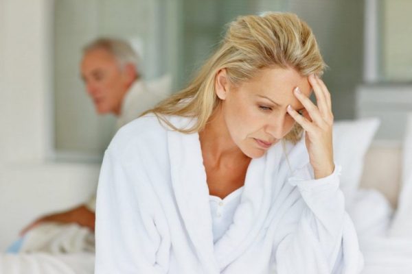 Impactul Estrogenului asupra Sănătății Articulațiilor la Menopauză: O Analiză Detaliată