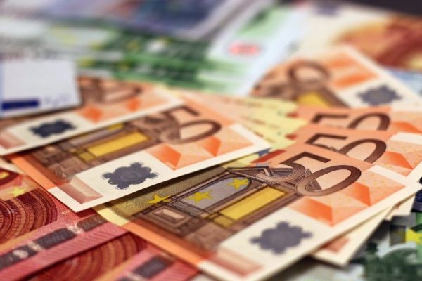 Facilități financiare pentru persoanele cu handicap: 10.000 de euro pentru o viață mai bună