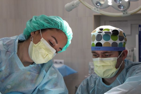Durerea de cap: Semnele pe care nu trebuie să le ignori, conform neurochirurgului Vlad Ciurea