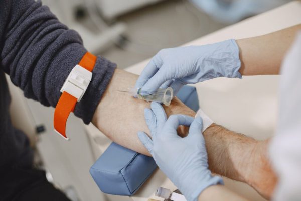 Semnificația Modificărilor din Analizele de Sânge: Un Pas Spre Diagnosticul Precoce al Cancerului