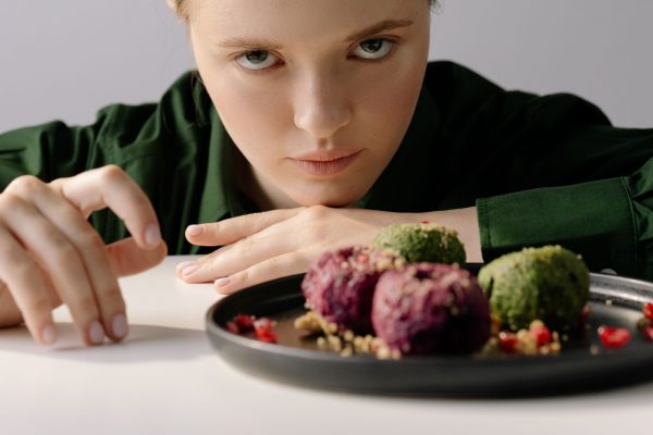 Activarea naturală a GLP-1: Alimentele esențiale pentru hormonul sațietății